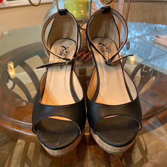 Shoes - Stylish wedges